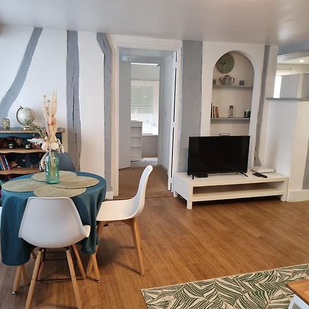 Appartement De La Rose Rouen Esterno foto