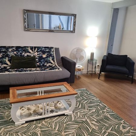 Appartement De La Rose Rouen Esterno foto